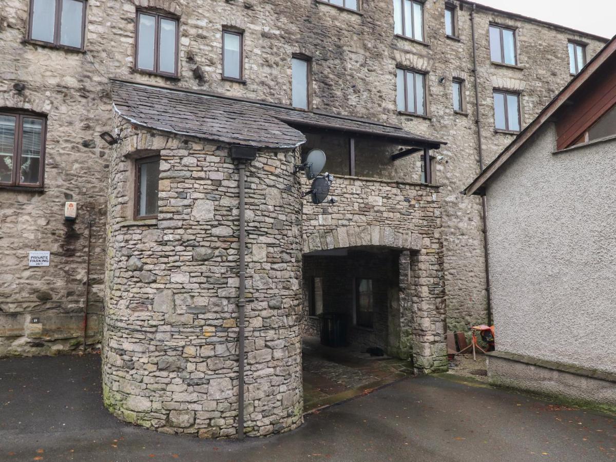River Walk Kendal Luaran gambar